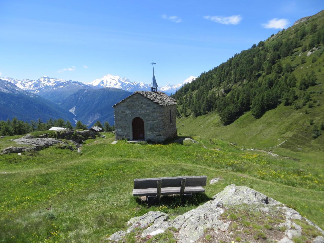 Bergquell Haus D Apartment Blatten bei Naters Bagian luar foto